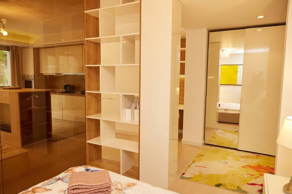 Vernescu Luxury Residence 2 Bukarest Eksteriør billede